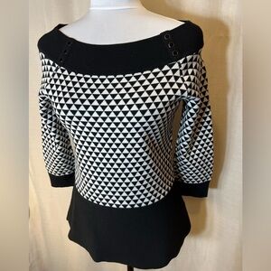 White House Black Market white/black sweater size S